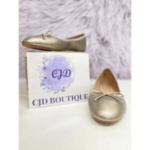 Journee Collection Women's Vika Ballet Flats - Pewter 8.5M